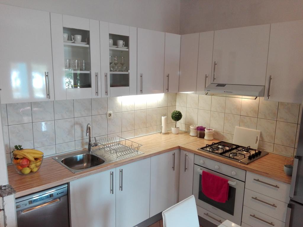 Apartman Lucija Seline Exteriér fotografie